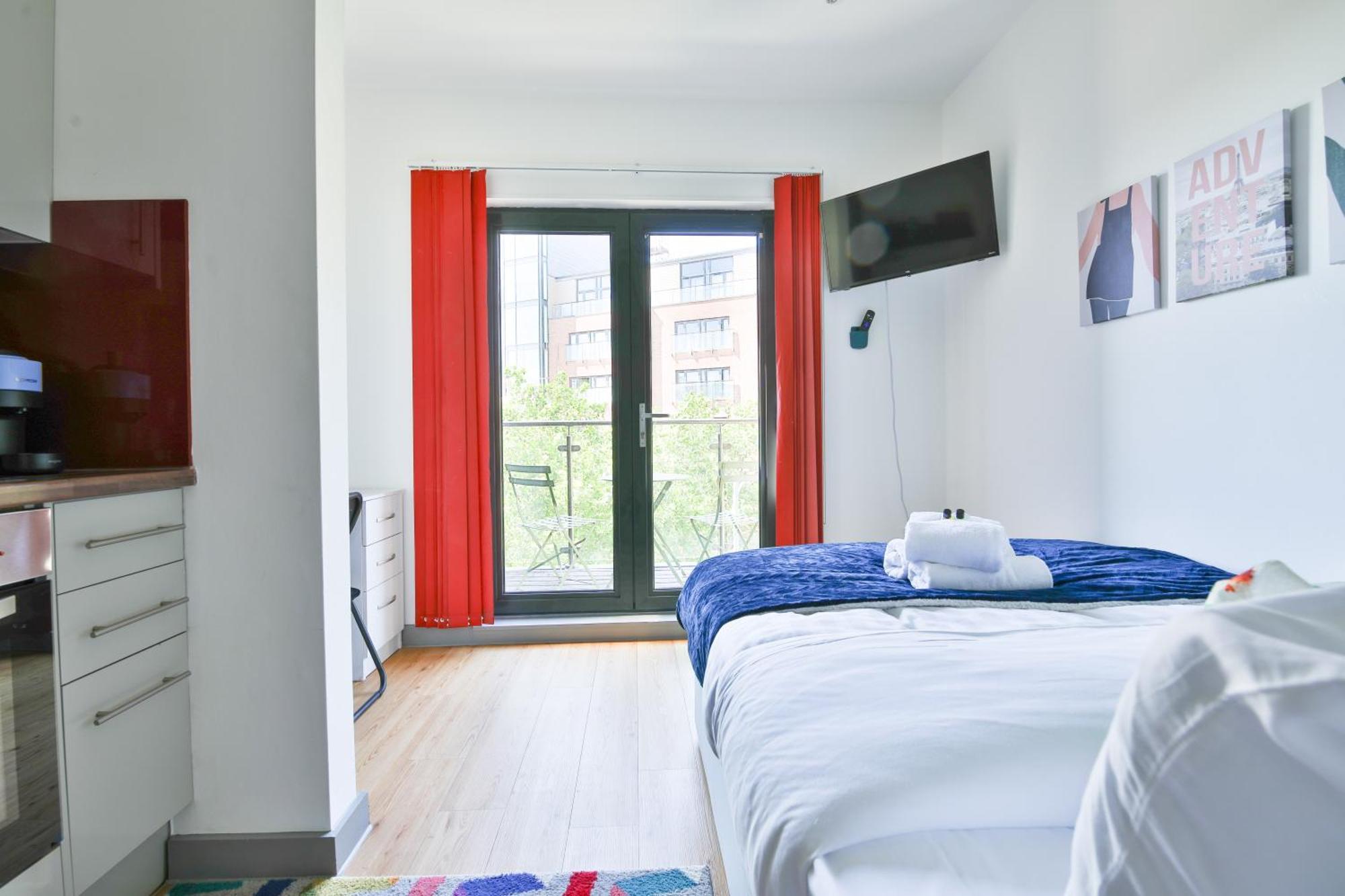 Princess Lofts City Centre Studios With Nespresso Coffee Machines & New Fast Wifi By Stayright Swansea Exterior photo